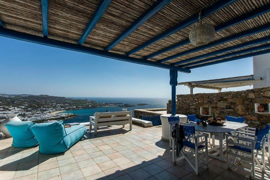 Ferienhaus Mykonos Coastal Retreat - Giovanna's Beachfront Escape With Jacuzzi