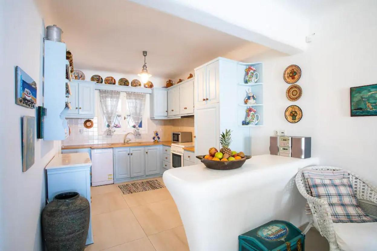 Holiday home Mykonos Coastal Retreat - Giovanna's Beachfront Escape With Jacuzzi *