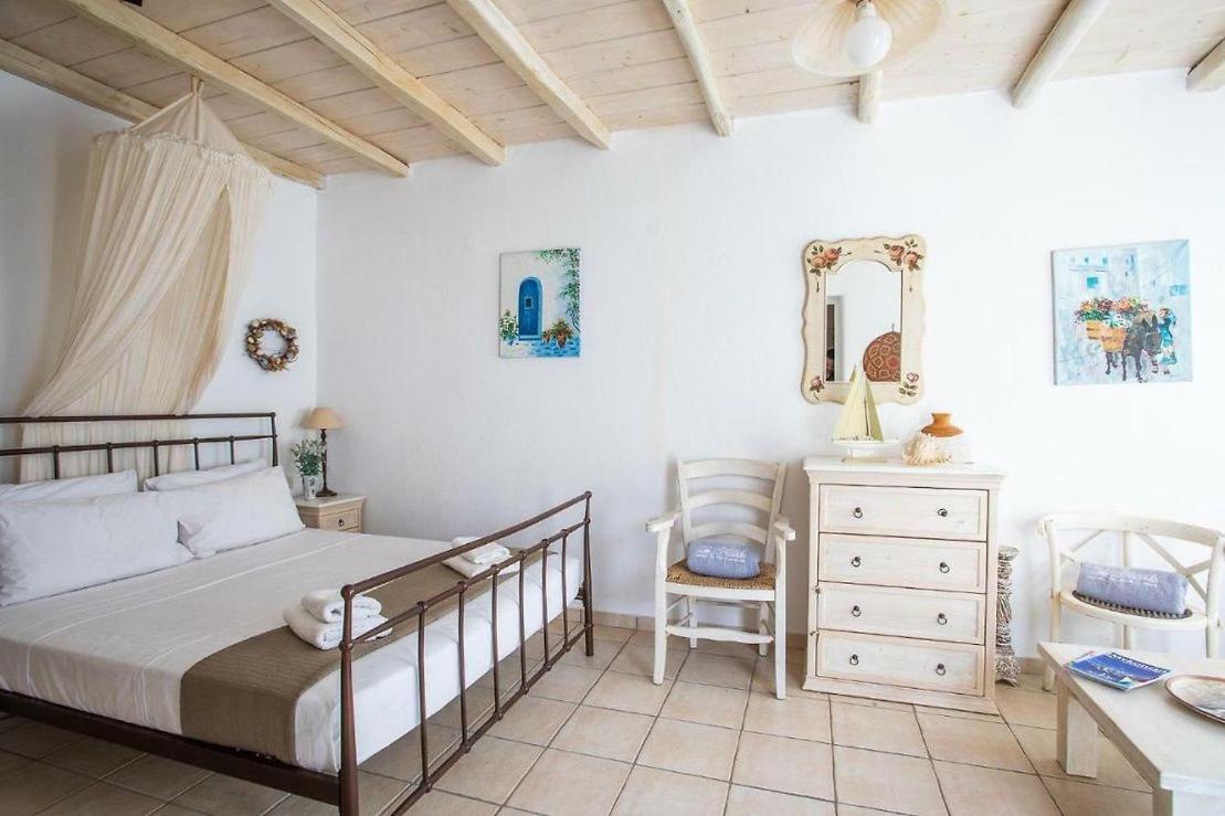 Holiday home Mykonos Coastal Retreat - Giovanna's Beachfront Escape With Jacuzzi Mykonos Town