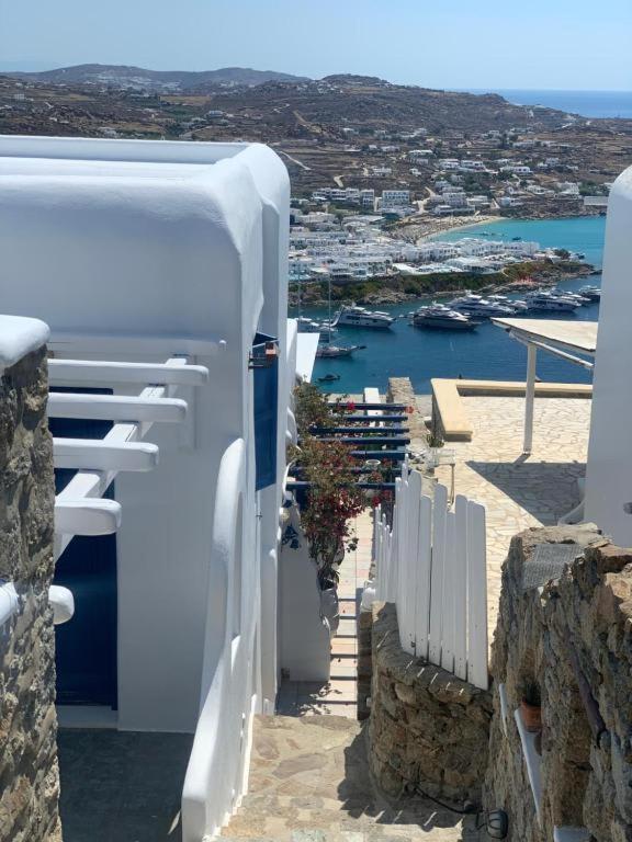 Mykonos Coastal Retreat - Giovanna's Beachfront Escape With Jacuzzi Holiday home Mykonos Town