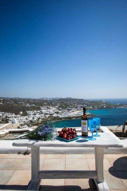 Mykonos Coastal Retreat - Giovanna's Beachfront Escape With Jacuzzi *