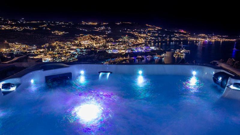 Holiday home Mykonos Coastal Retreat - Giovanna's Beachfront Escape With Jacuzzi *